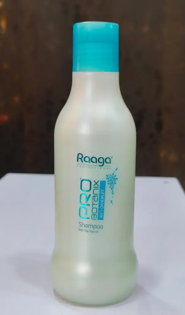 RAAGA PRO BOTANIX ANTI-DANDUFF SHAMPOO